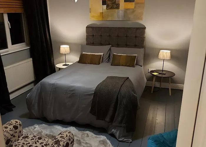 Country Break Away * Gorey